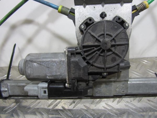 Leve vitre electrique avant droit CITROEN JUMPY 2 – 401786BO