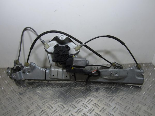 Leve vitre electrique avant droit RENAULT CLIO 3 PHASE 2 – 400859G
