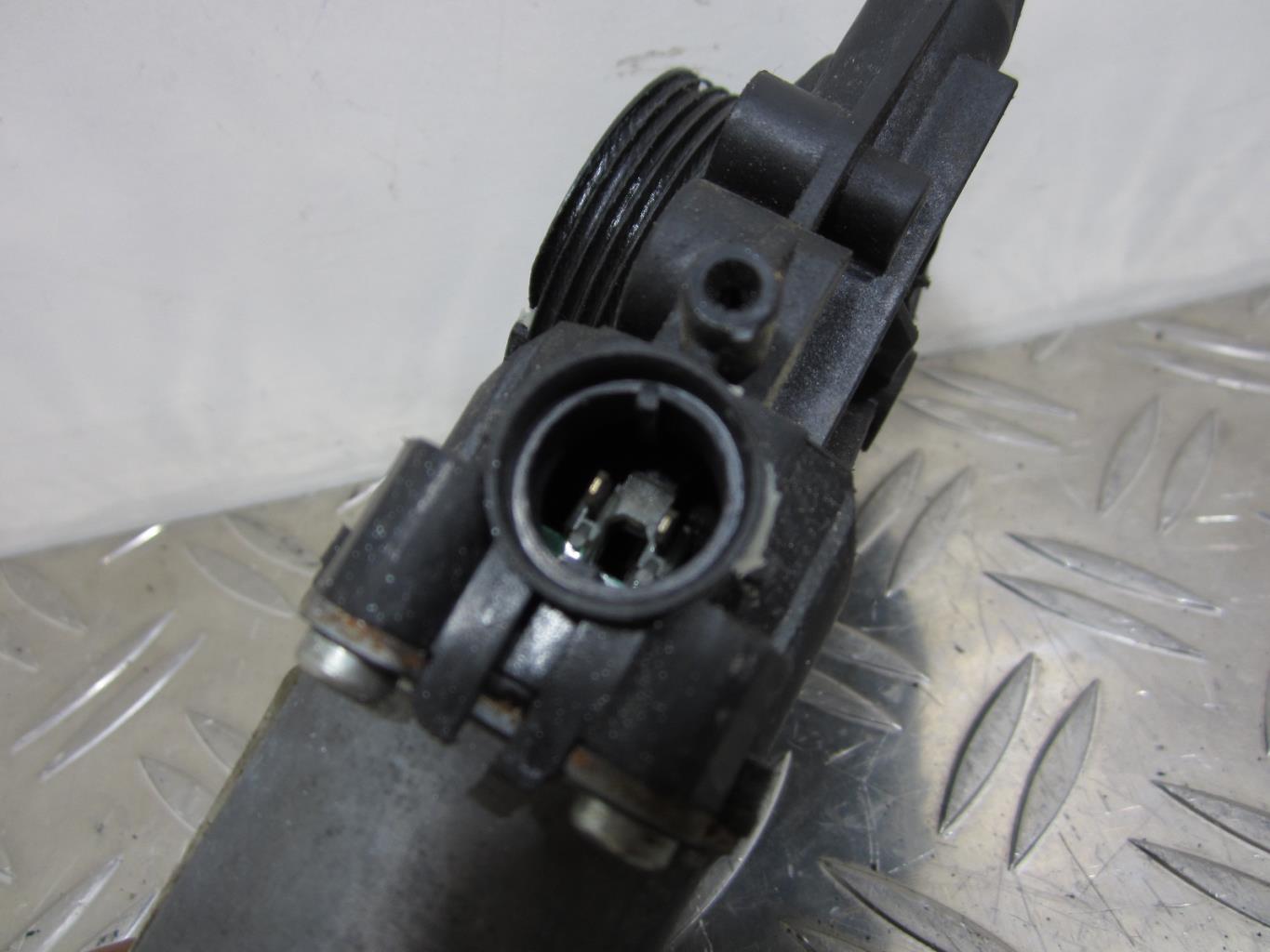 Moteur leve vitre avant gauche RENAULT KANGOO 2 PHASE 2 – 402087A