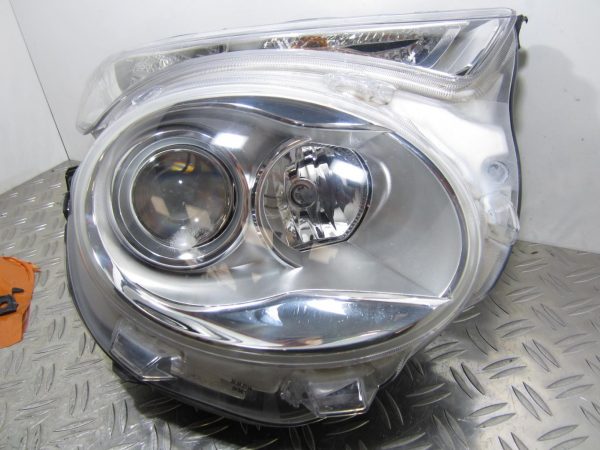 Optique avant principal droit (feux)(phare) CITROEN C1 2 – 90026271
