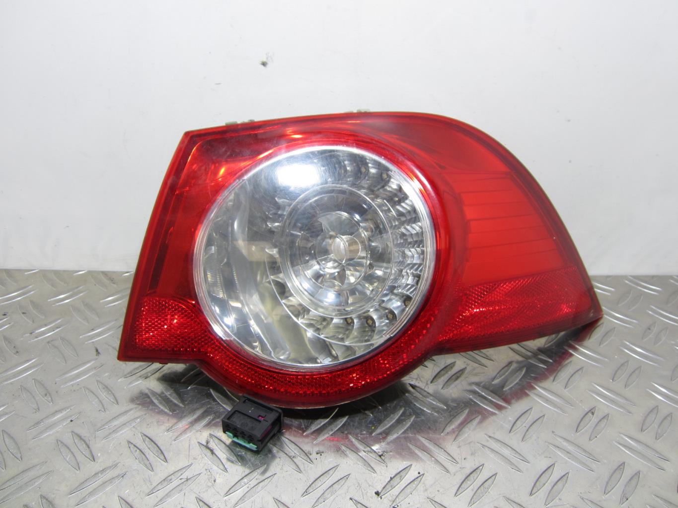 Feu arriere principal droit (feux) VOLKSWAGEN EOS CABRIO PHASE 1 – 1Q0945258A