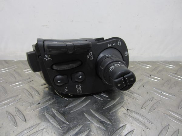 Commodo d’essuie glaces RENAULT CLIO 3 PHASE 2 – 88103007