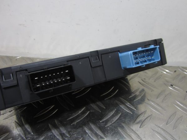 Boitier de centralisation PEUGEOT 1007 – 9659970380