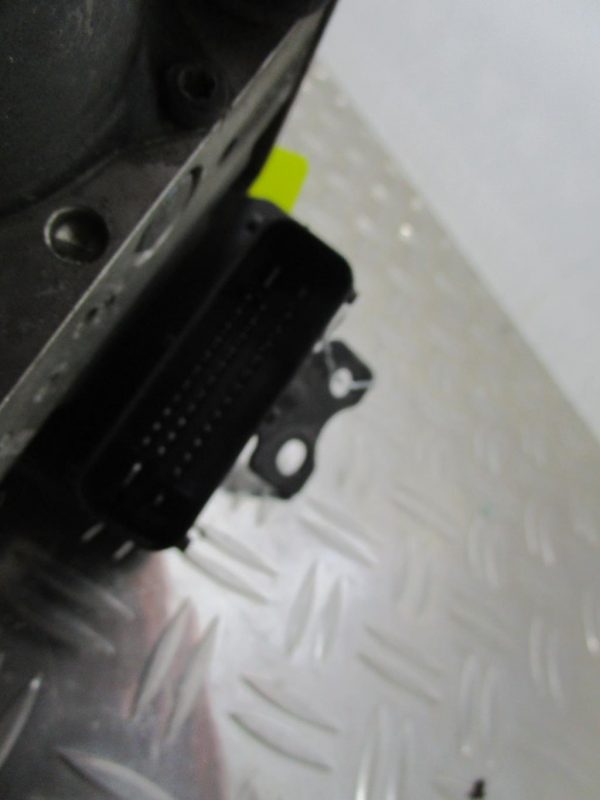 Bloc ABS (freins anti-blocage) HYUNDAI IX 35 PHASE 2 – 5wy7f46d