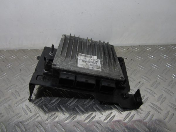 Calculateur moteur  RENAULT KANGOO 2 PHASE 1 – 8201112294