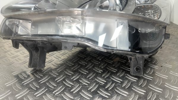 Optique avant principal gauche (feux)(phare) PEUGEOT PARTNER 2 PHASE 1 – 9677202480