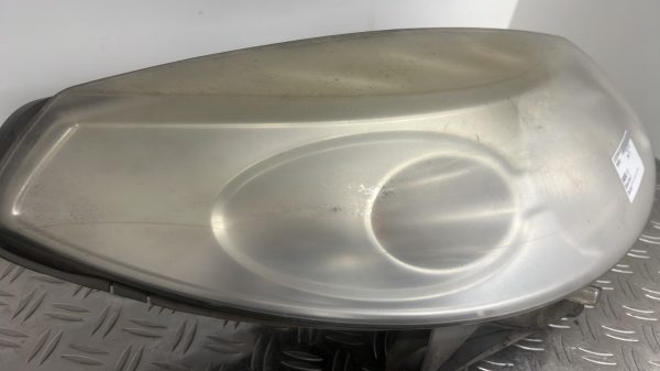 Optique avant principal droit (feux)(phare) DACIA SANDERO 1 – 8200733877
