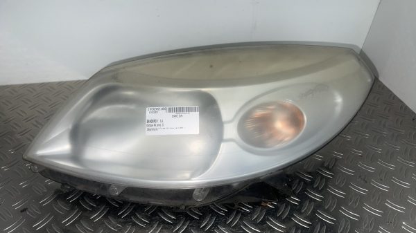 Optique avant principal gauche (feux)(phare) DACIA SANDERO 1 – 8200733878