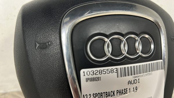 Air bag conducteur AUDI A3 2  SPORTBACK PHASE 1 – 8P0880201