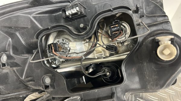 Optique avant principal gauche (feux)(phare) CITROEn C3 1 – 9647214280