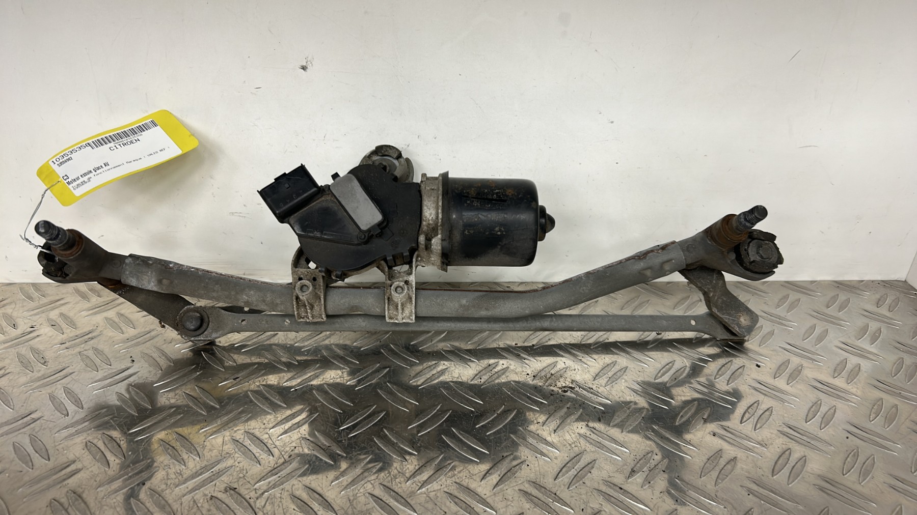 Moteur essuie glace avant CITROEN C3 1 – 53556902