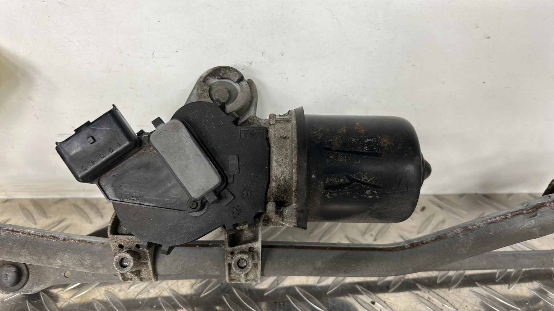 Moteur essuie glace avant CITROEN C3 1 – 53556902