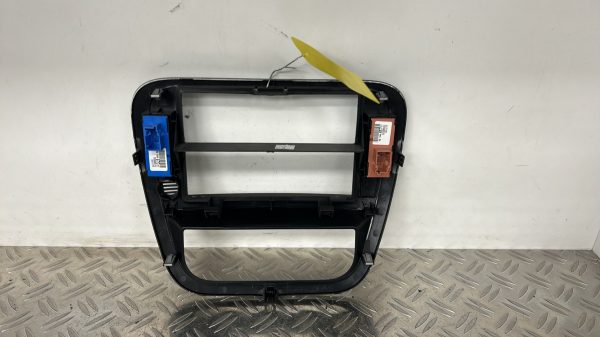 Console central (interieur plastique) CITROEN C3 2 – 9653074277