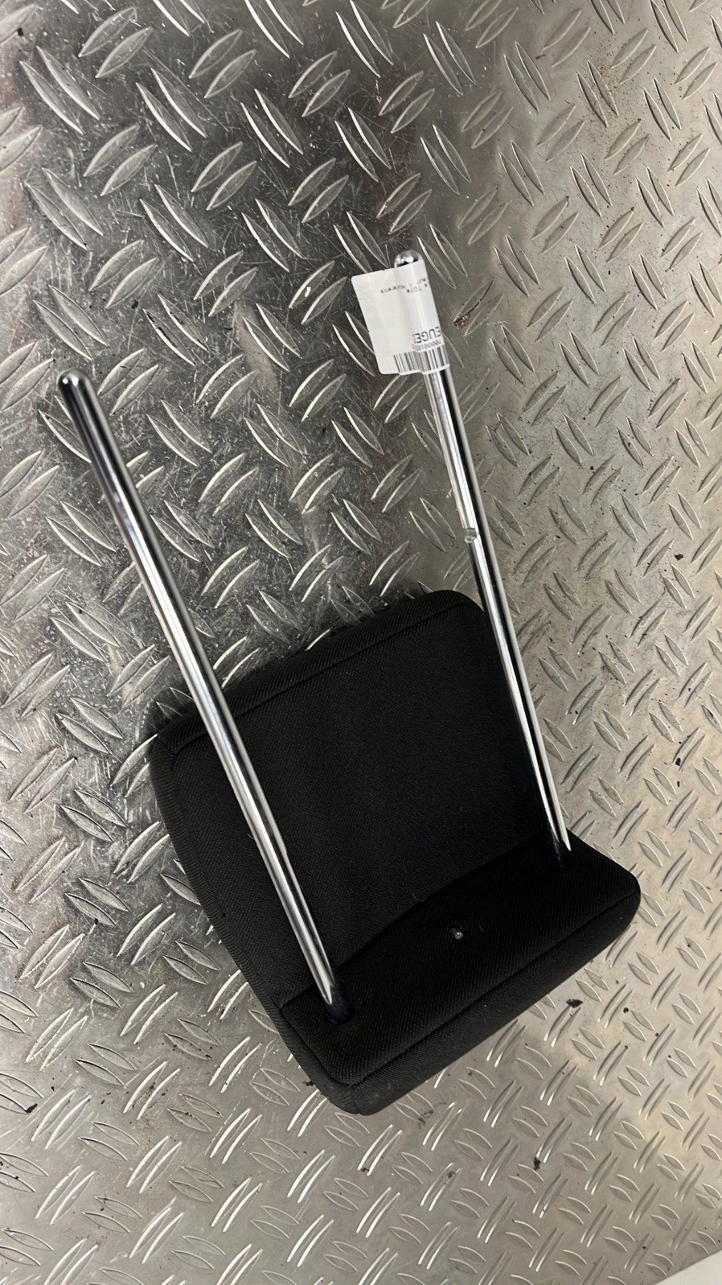 Appui tete arriere PEUGEOT 5008 1 PAHSE 1 – tpv162103