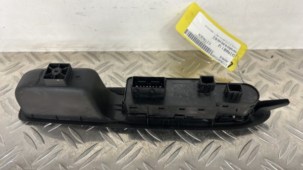 Interrupteur de leve vitre avant gauche CITROEN C4 2 PHASE 1 – 96657051ZD