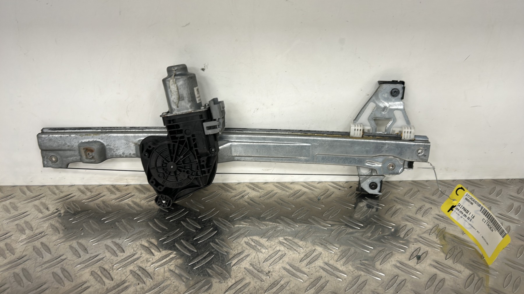 Leve vitre electrique avant gauche CITROEN C4 2 PHASE 1 – 9802531980