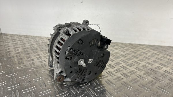 Alternateur MERCEDES CLASSE CLA 117 180 – A0009061903