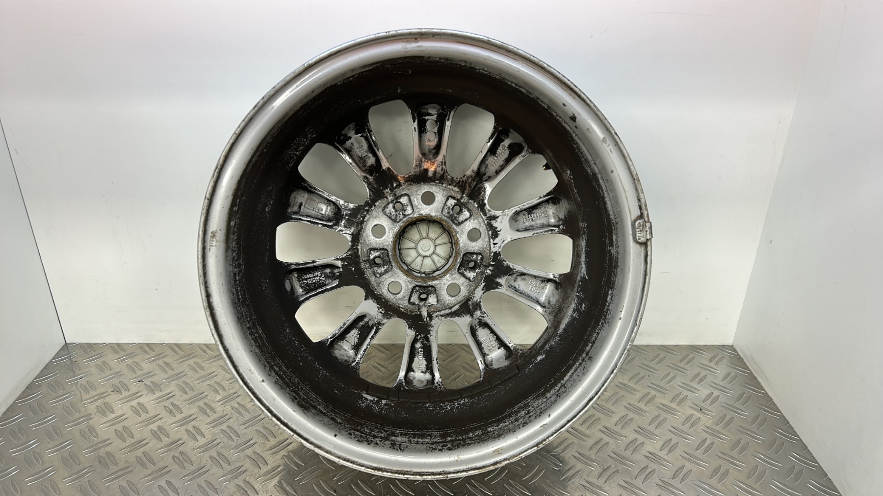 Jante BMW SERIE 1 E87 PHASE 1 – 6775618-13