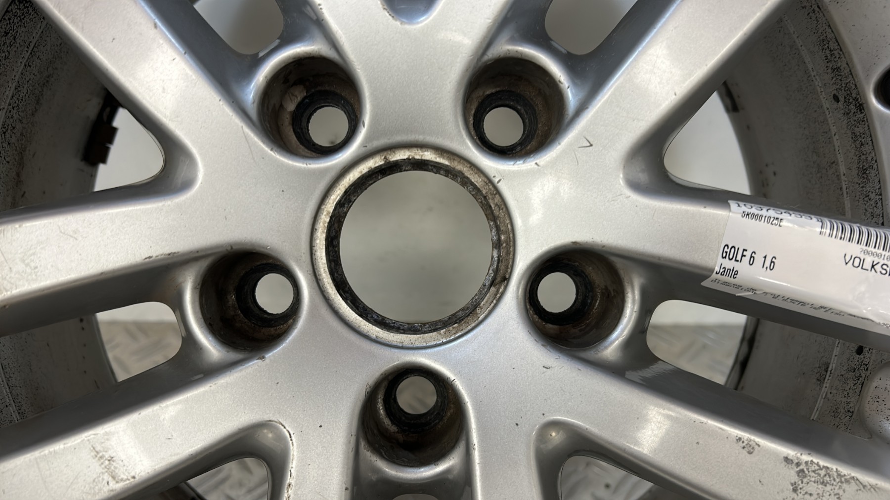 Jante VOLKSWAGEN GOLF 6 – 5K0601025E