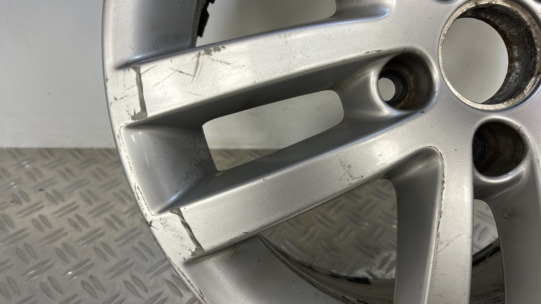 Jante VOLKSWAGEN GOLF 6 – 5K0601025E