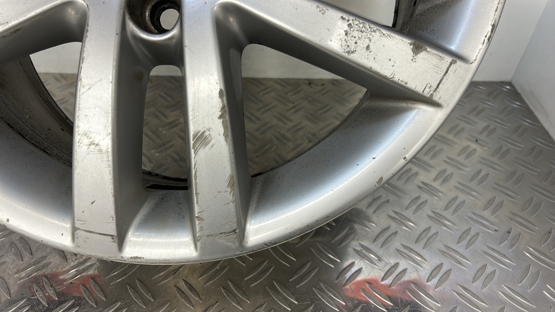 Jante VOLKSWAGEN GOLF 6 – 5K0601025E