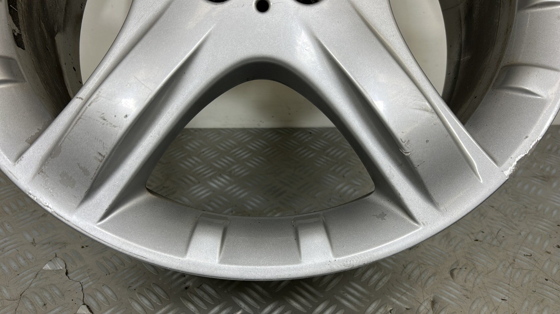 Jante MERCEDES CLASSE R 251 PHASE 1 BREAK – A2514011202