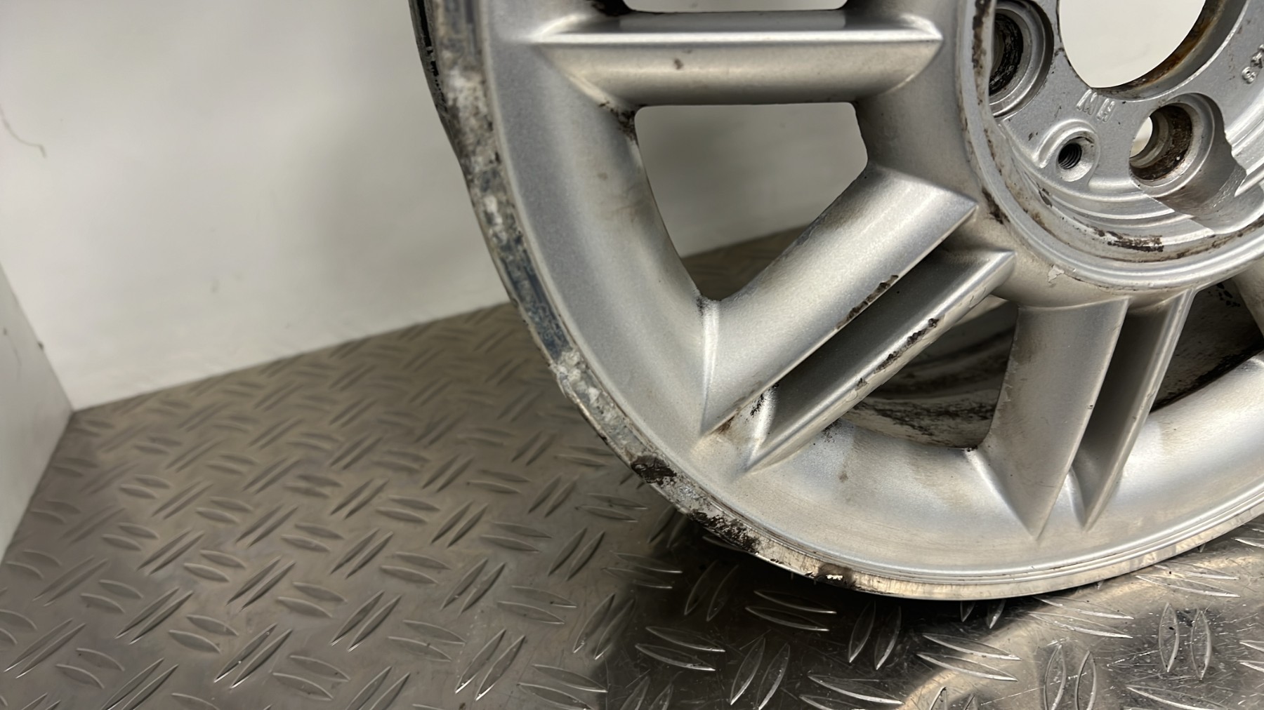 Jante RENAULT CLIO 2 PHASE 1 – 847239