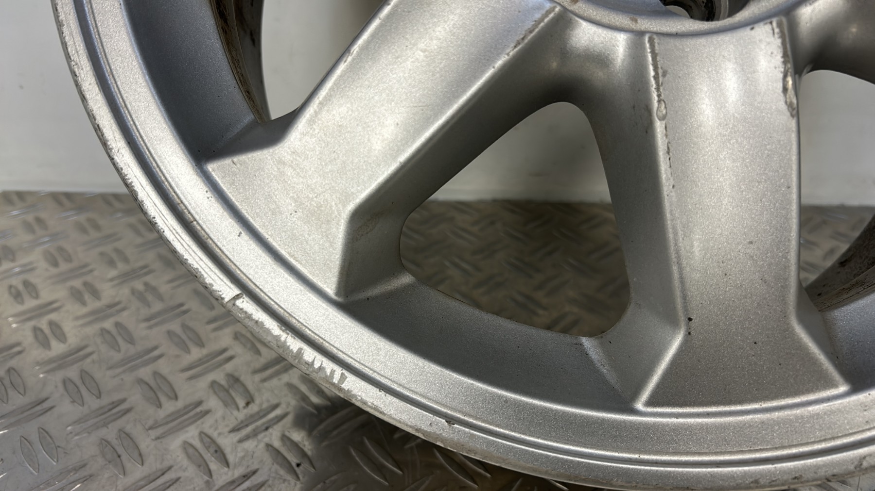Jante RENAULT SCENIC 2 PHASE 1 – 8200084249