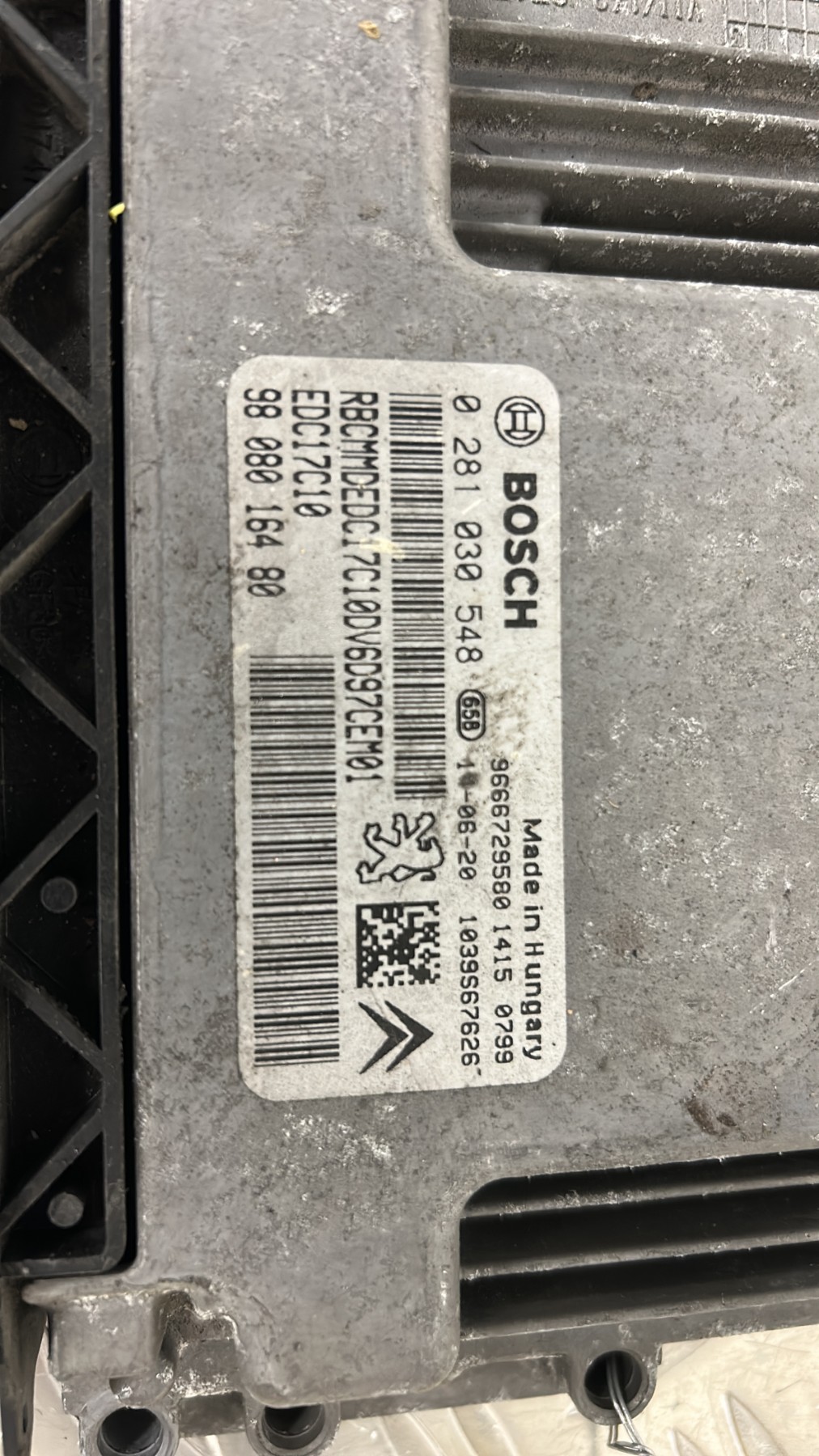 Calculateur moteur PEUGEOT 308 2 PHASE 1 – 9808016480