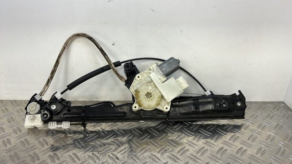 Leve vitre electrique avant droit PEUGEOT 308 2 PHASE 1 – 9678189780