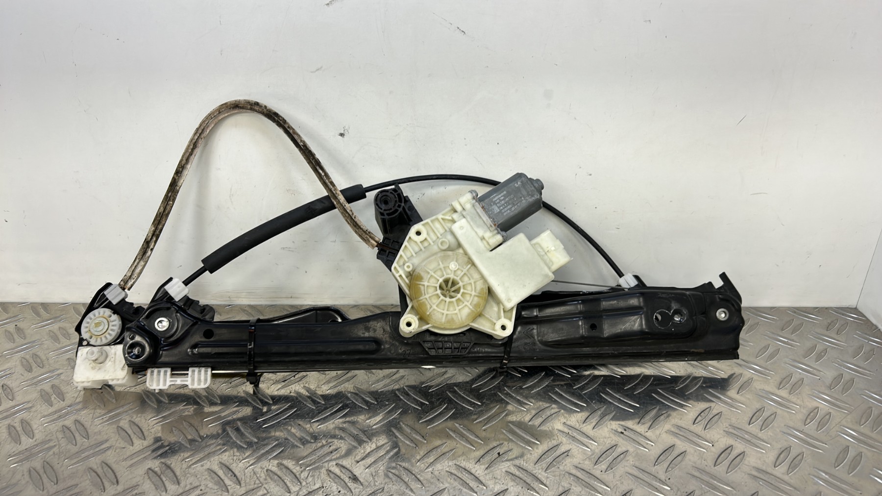 Leve vitre electrique avant droit PEUGEOT 308 2 PHASE 1 – 9678189780