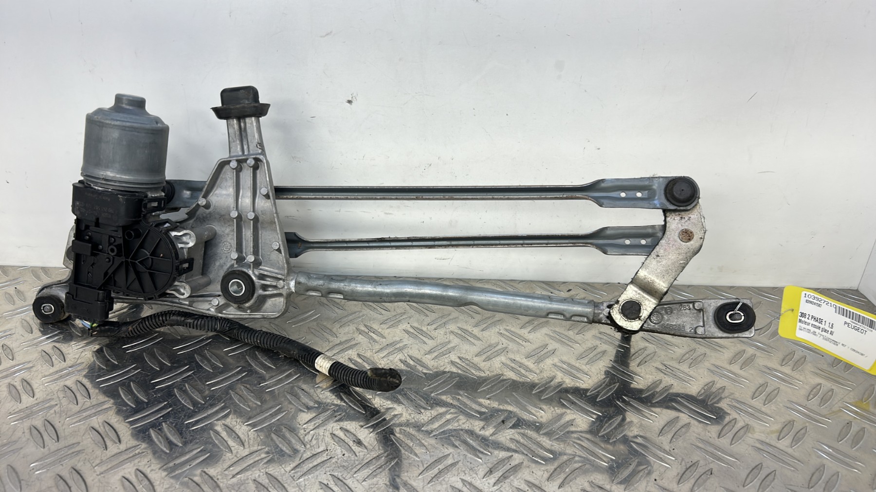 Moteur essuie glace avant PEUGEOT 308 2 PHASE 1 – 9810327980