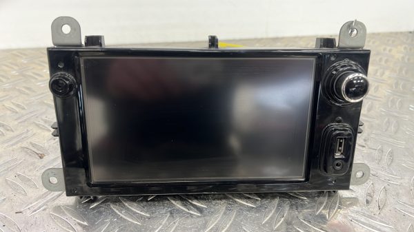 Ecran GPS RENAULT CLIO 4 PHASE 2 – 281152928r