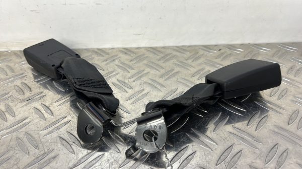 Attache ceinture arriere centrale CITROEN C3 2 PHASE 2 – 9681958880