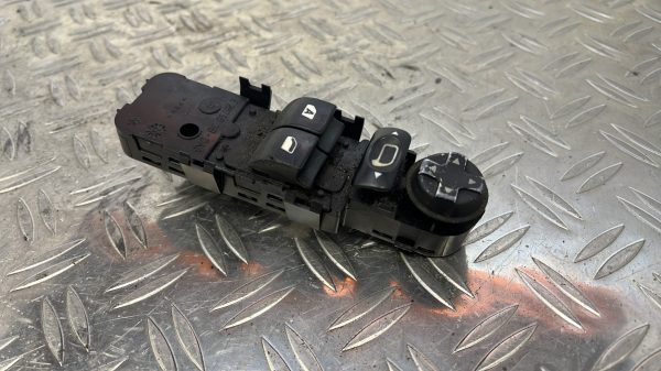 Interrupteur de leve vitre avant gauche PEUGEOT 207 PHASE 1 – e2986006