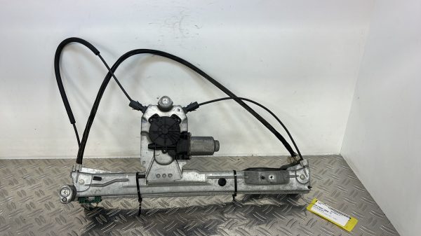 Leve vitre electrique avant droit RENAULT CLIO 3 PHASE 1 – 400857