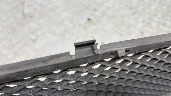 Grille de pare choc MERCEDES CLASSE CLA 117 180 – a1178851400