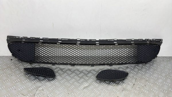 Grille de pare choc MERCEDES CLASSE CLA 117 180 – a1178851400