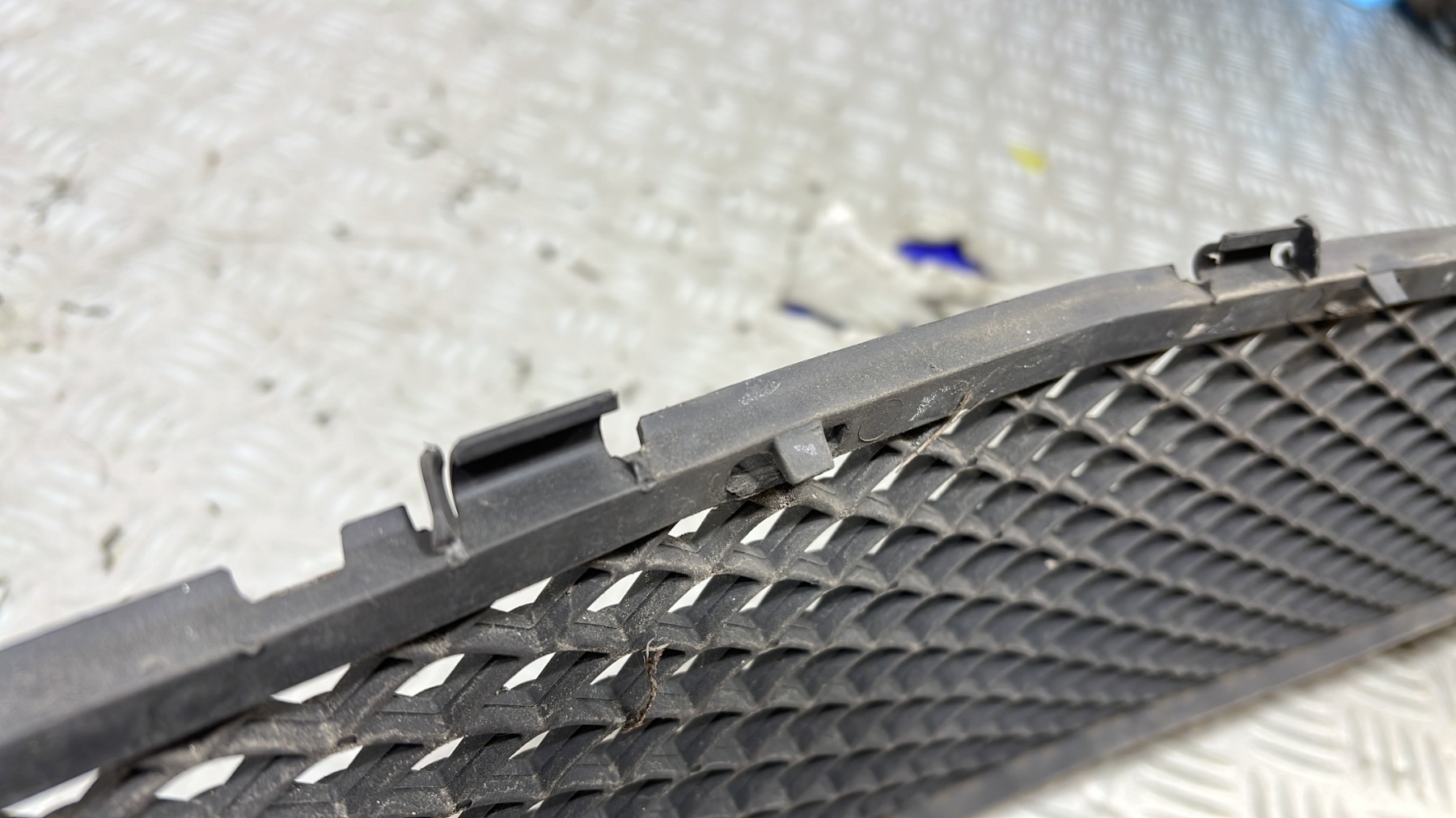 Grille de pare choc MERCEDES CLASSE CLA 117 180 – a1178851400