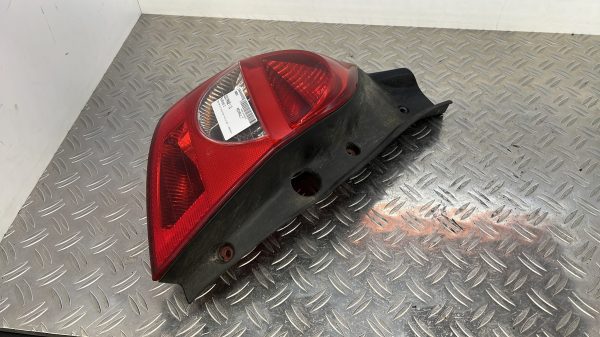 Feu arriere principal gauche (feux) RENAULT CLIO 3 PHASE 1 – 89035079