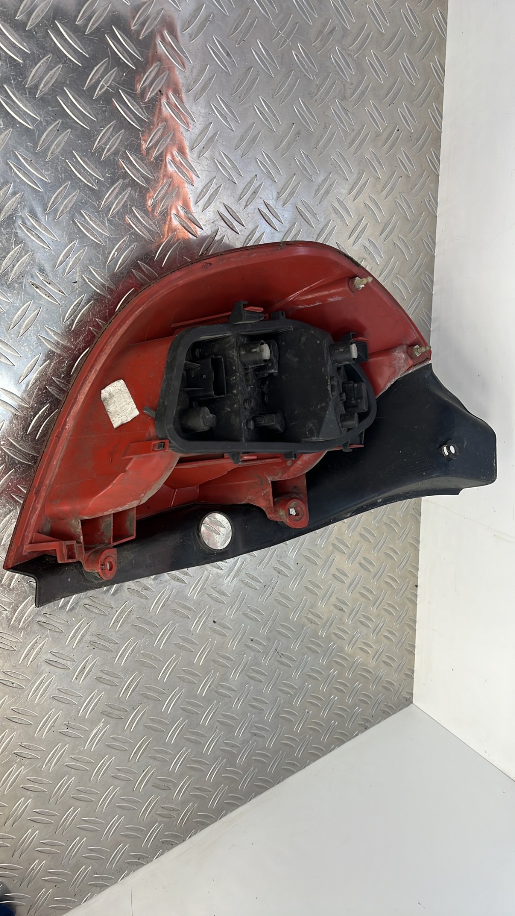 Feu arriere principal droit (feux) RENAULT CLIO 3 PHASE 1 – 89035080