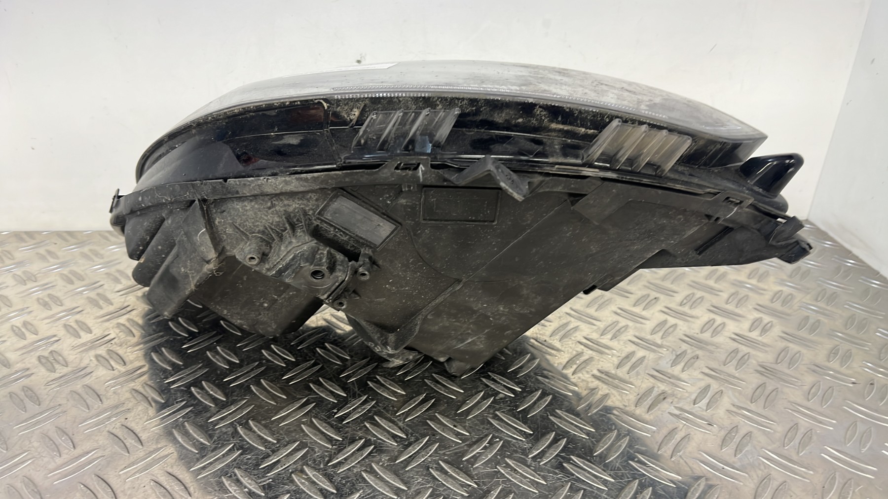 Optique avant principal droit (feux)(phare) PEUGEOT 208 2 – LED TECHNOLOGY
