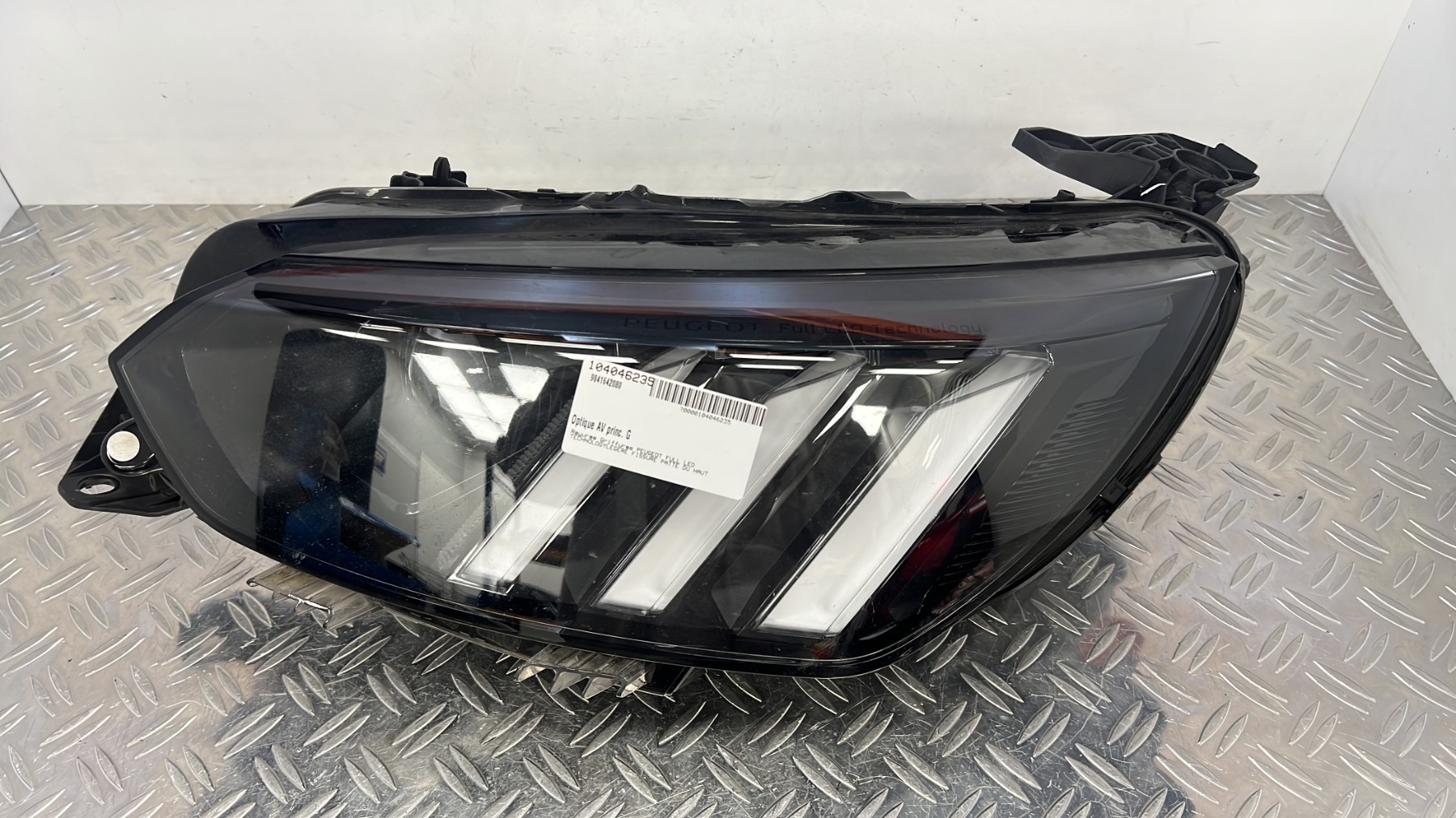 Optique avant principal gauche (feux)(phare) PEUGEOT 208 2 – FULL LED TECHNOLOGY