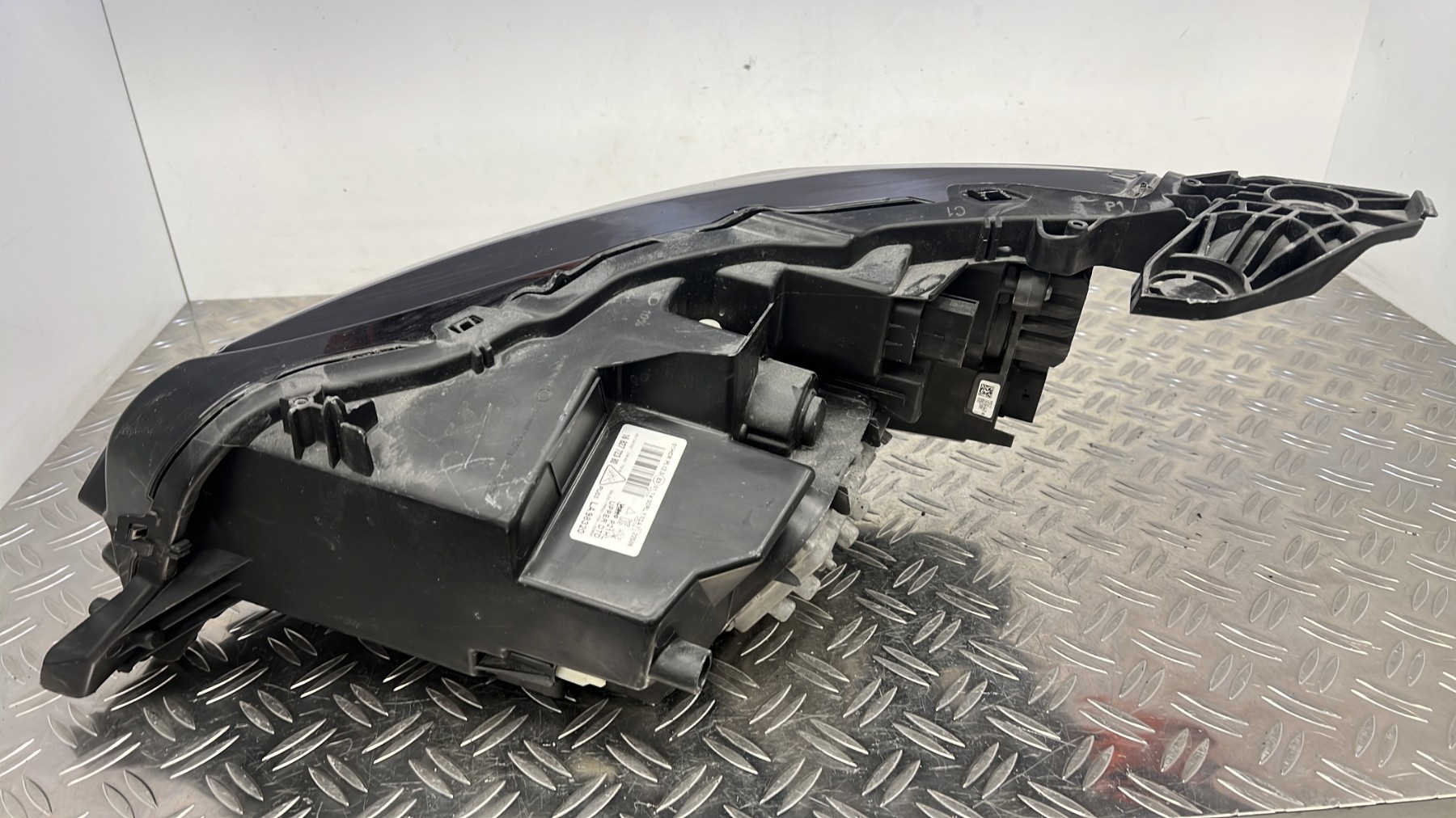 Optique avant principal droit (feux)(phare) PEUGEOT 208 2 – 1682772380