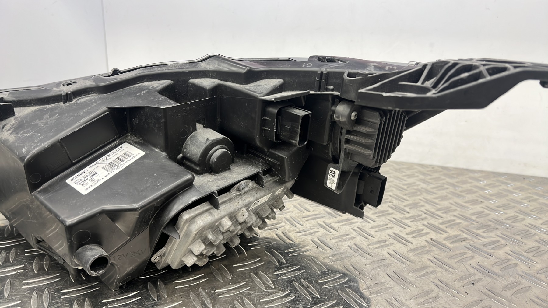 Optique avant principal droit (feux)(phare) PEUGEOT 208 2 – 1682772380