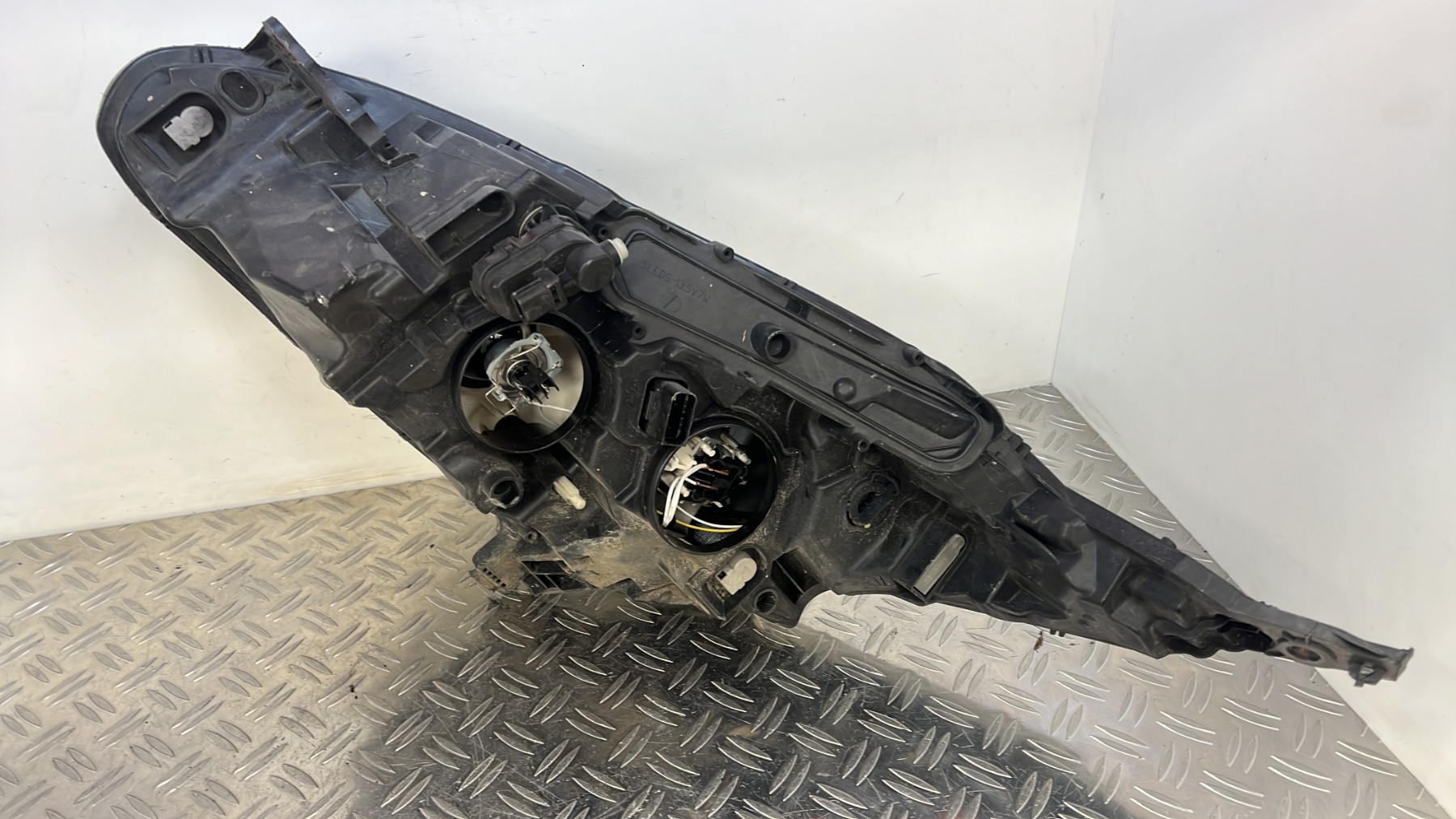 Optique avant principal droit (feux)(phare) PEUGEOT 208 1 PHASE 1 – 9802221680