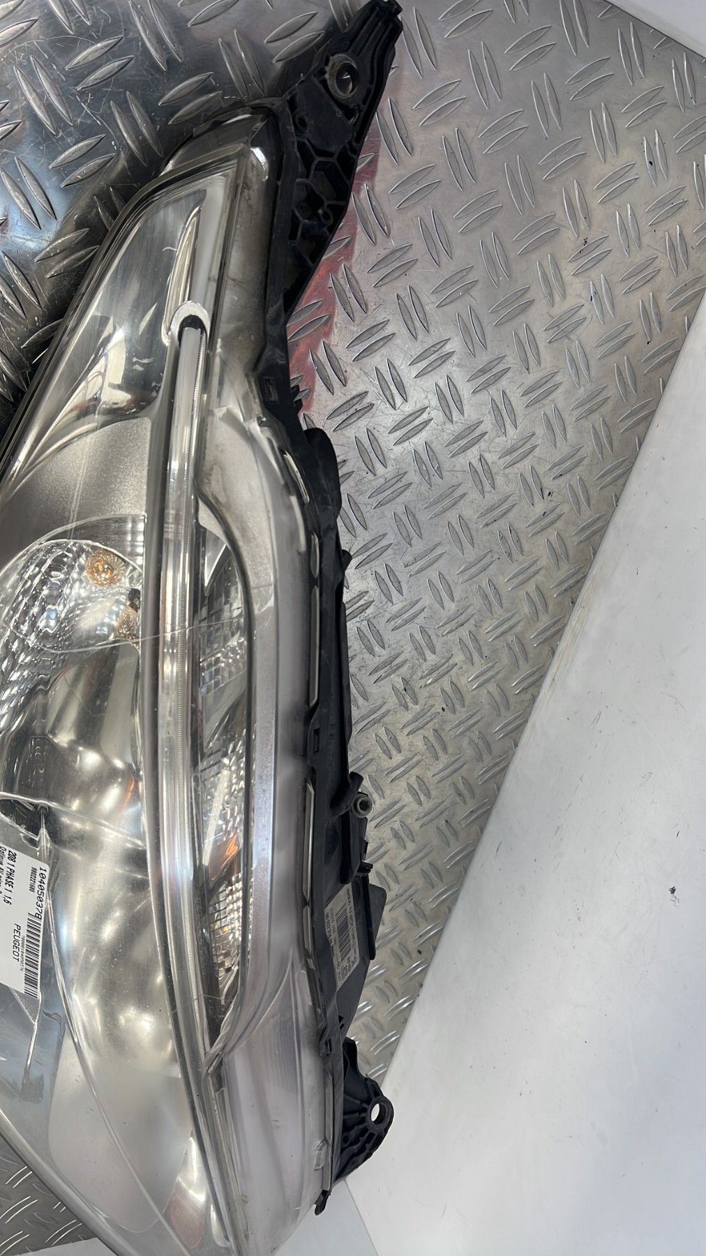 Optique avant principal droit (feux)(phare) PEUGEOT 208 1 PHASE 1 – 9802221680