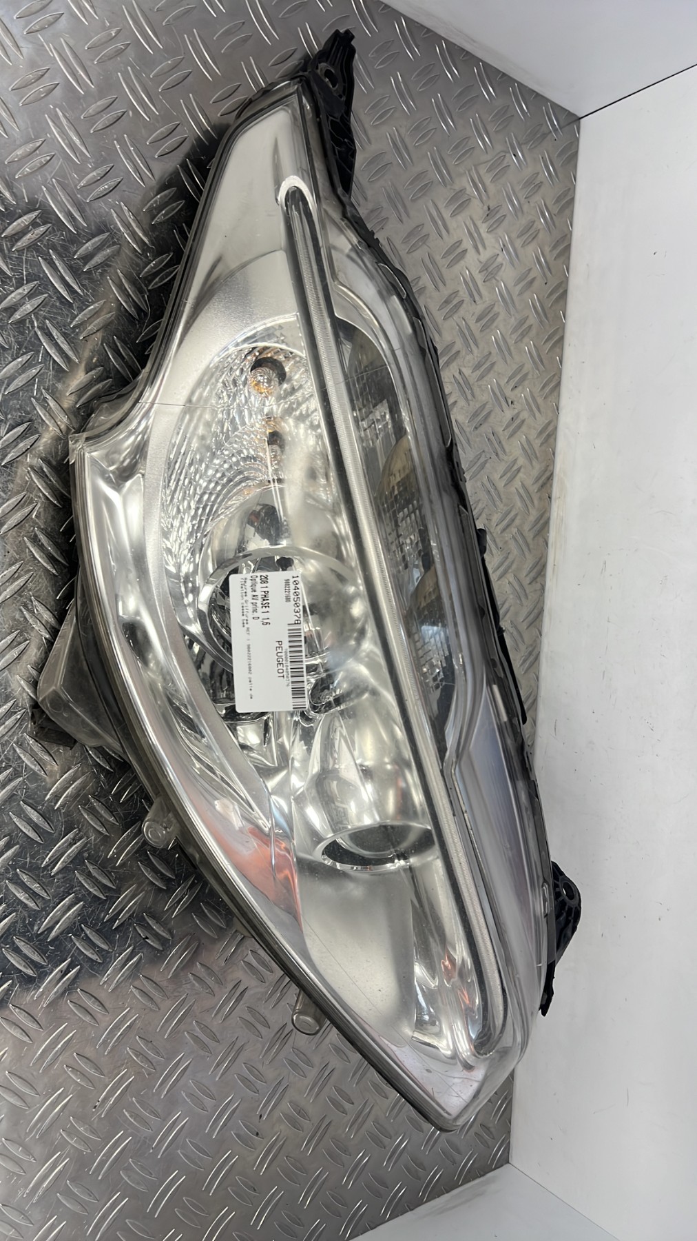Optique avant principal droit (feux)(phare) PEUGEOT 208 1 PHASE 1 – 9802221680