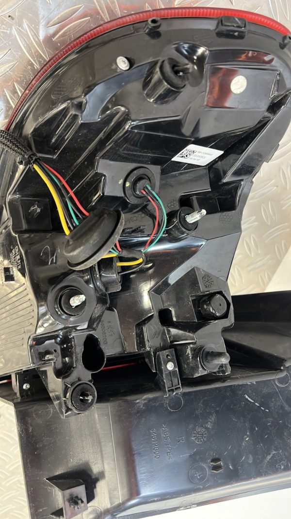 Feu arriere principal droit (feux) CITROEN C5 2 – 9817269580