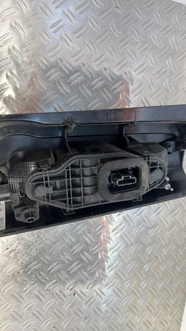 Feu arriere principal gauche (feux) CITROEN BERLINGO 3XL – 9819235880